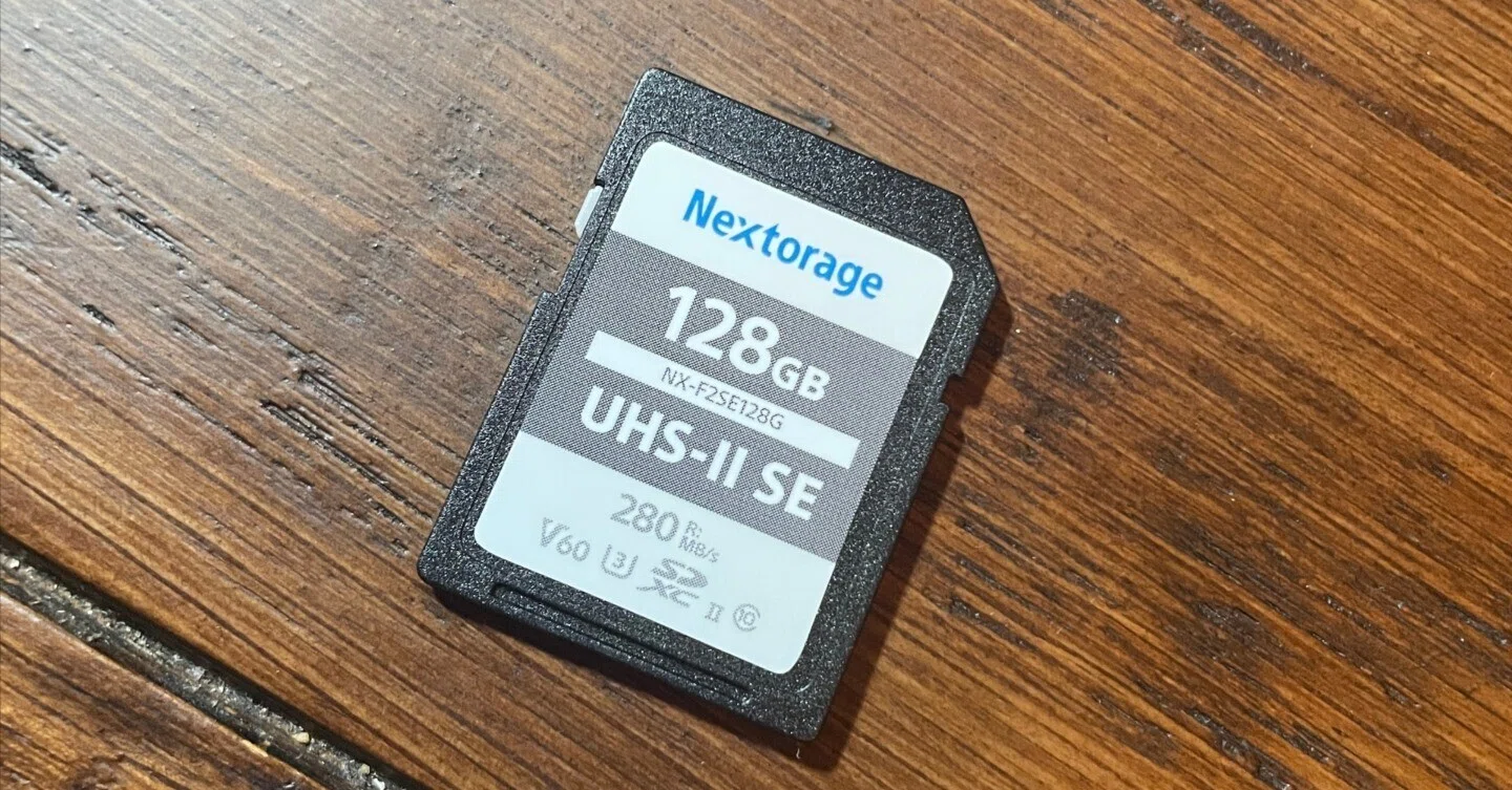 正直SDカードに高いお金は払いたくないのでNextorageを購入 