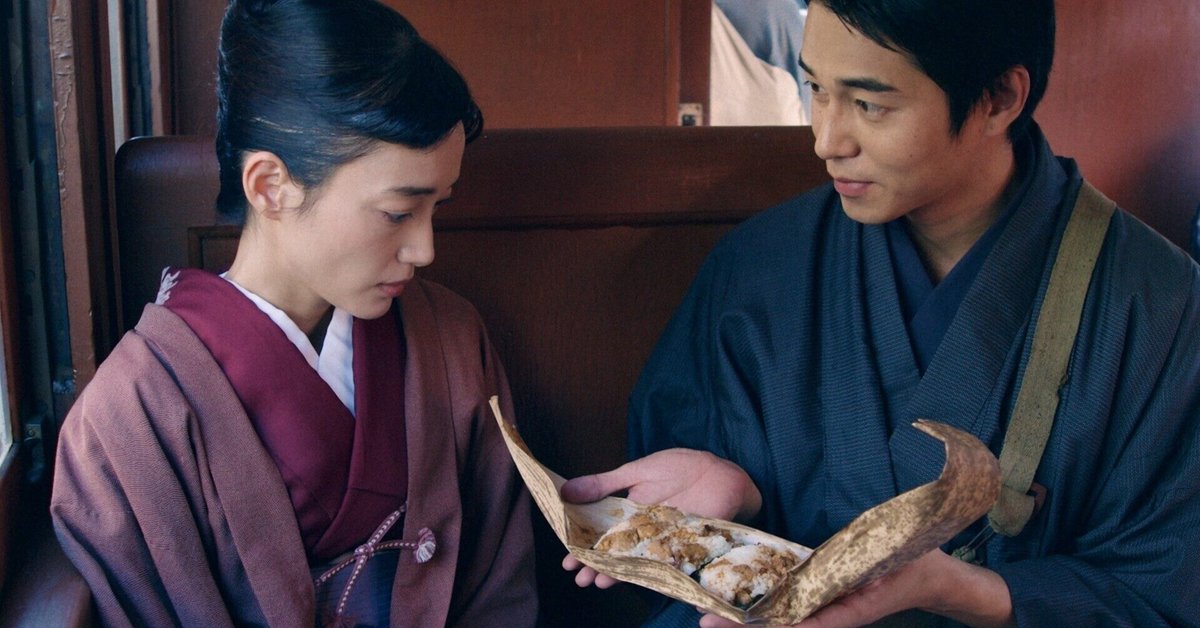 あらたにみさ子さん作　黒陶花入　銘「浮き雲」　共箱・共布・陶歴付 あらたにみさ子作 黒陶花入 銘「浮き雲」 共箱・共布・陶歴付