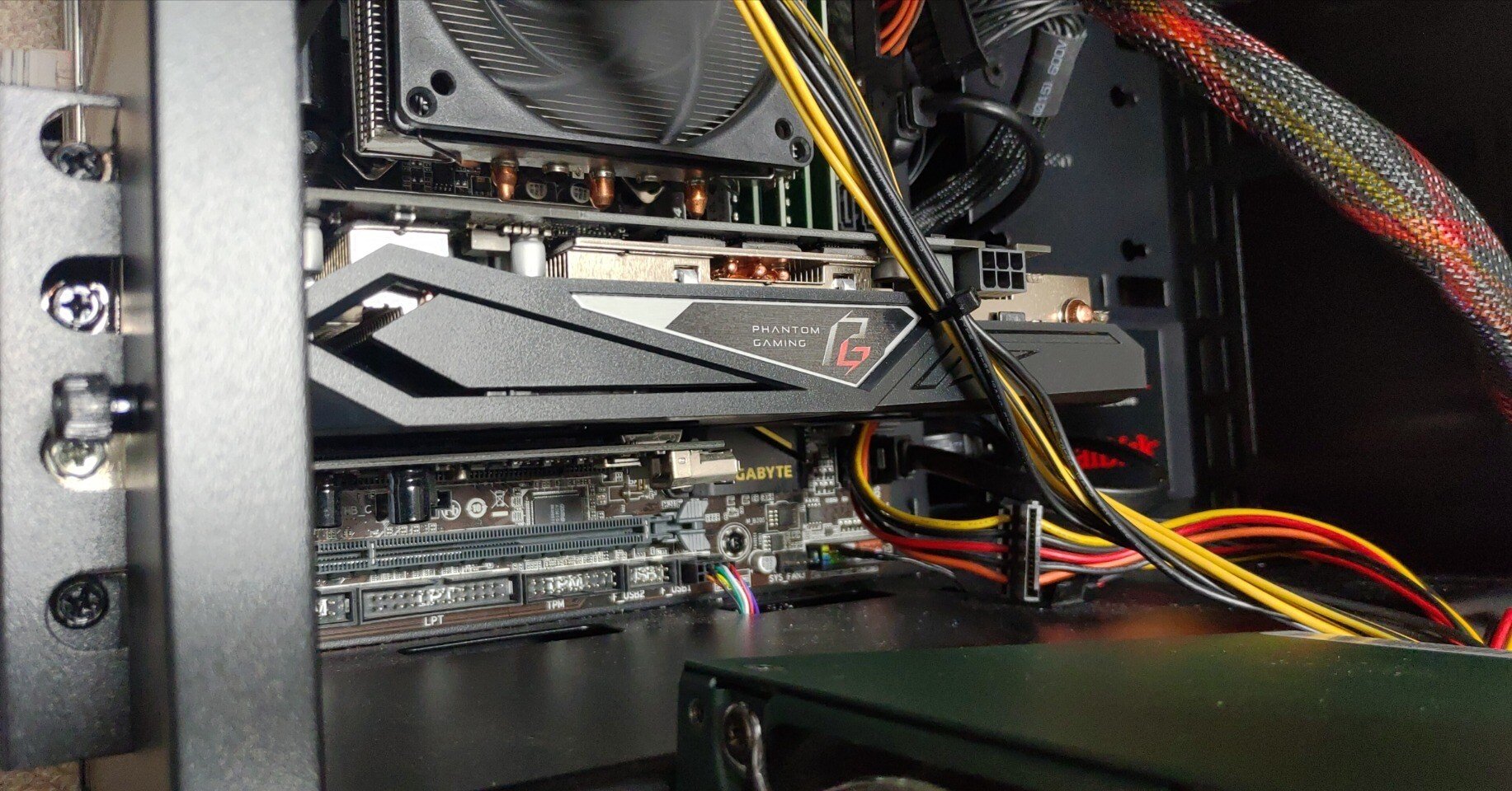 MSI RadeonRX550 4GT LP OC【補助電源不要】【動作確認済】 MSIからロープロファイル対応のRADEON RX 550搭載「RADEON RX