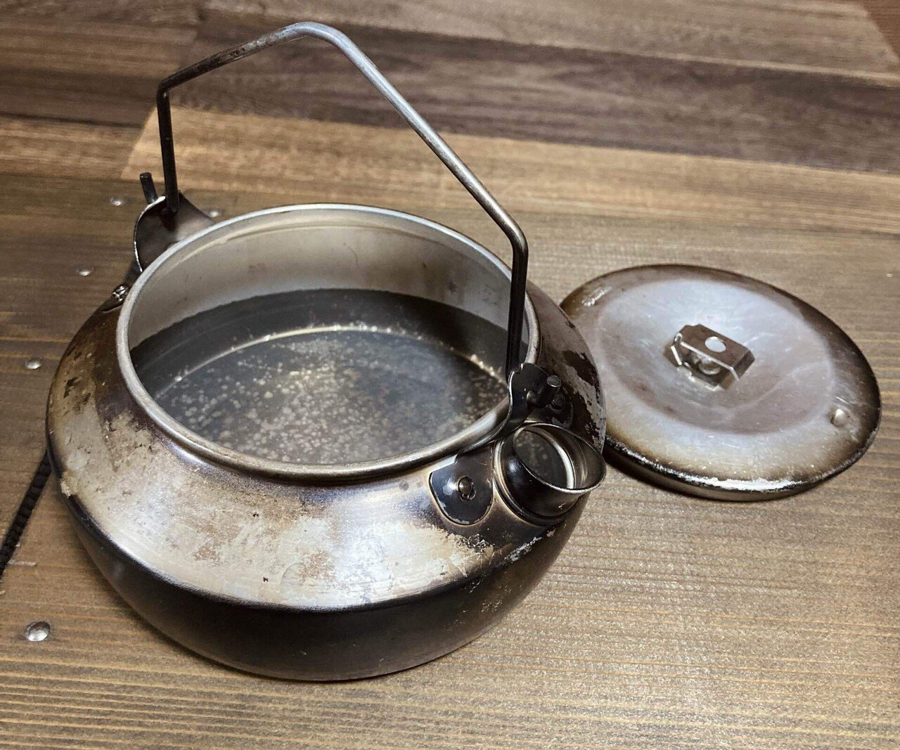 徒歩ソロキャンパーの愛用品】トランギアのケトル｜ミズメ