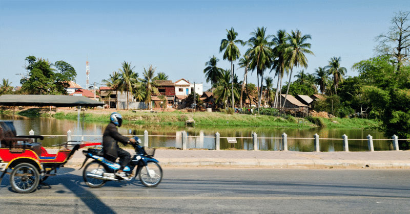 カンボジアの観光都市、シェムリアップの交通事情