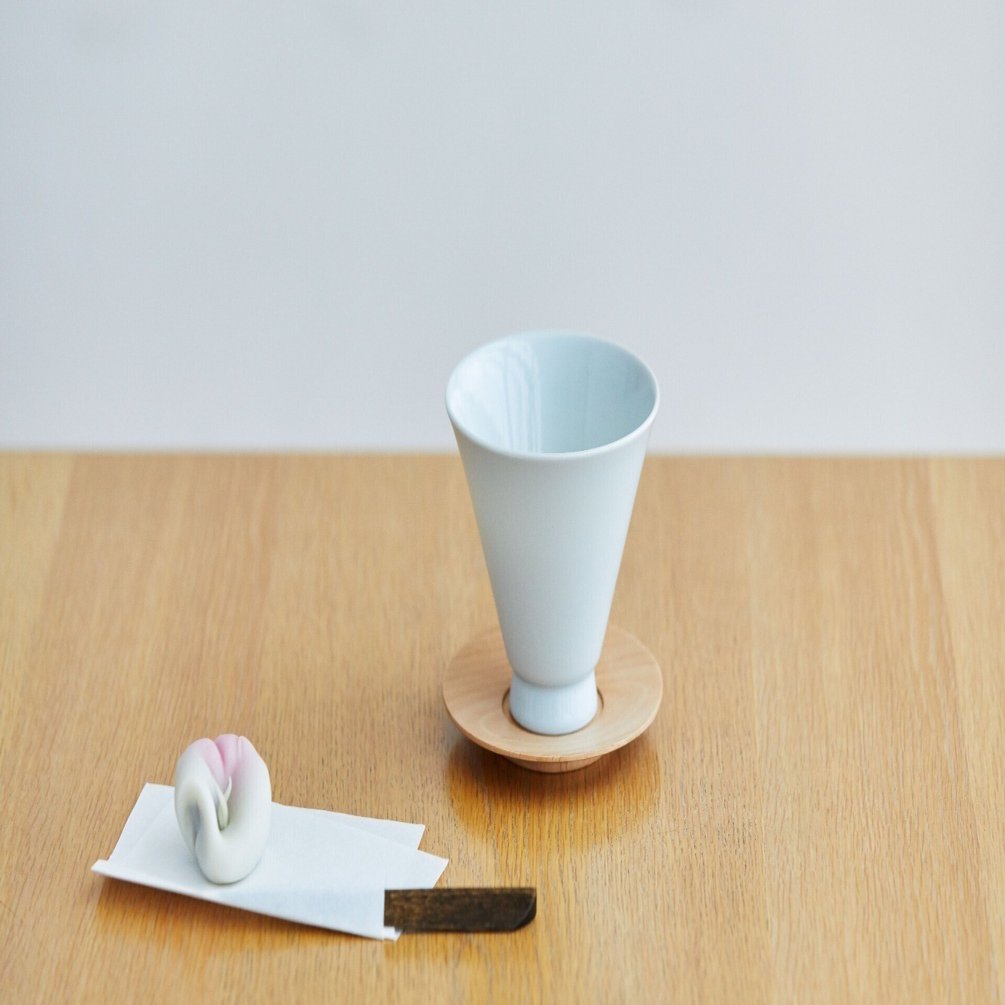 スライド1枚で伝える「平成茶碗の由来 ― お茶碗とユニバーサルデザイン