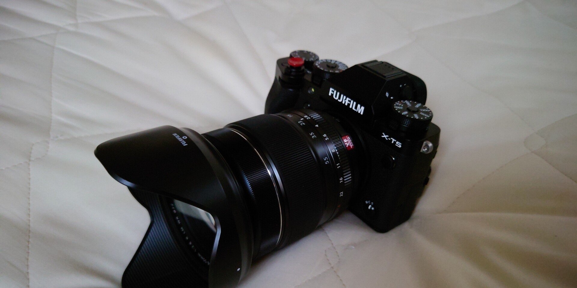 Fujifilm X-T5 +ストロボ FUJIFILM X-T5 - ストロボ｜あお｜note