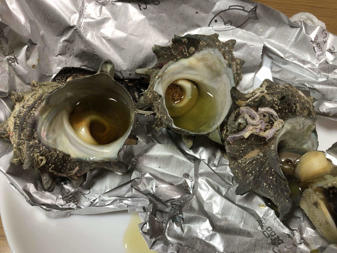 サザエ頂き頂きました いただきまふ 酒入れてふたして蒸しただけー うまひ デブえもん Note
