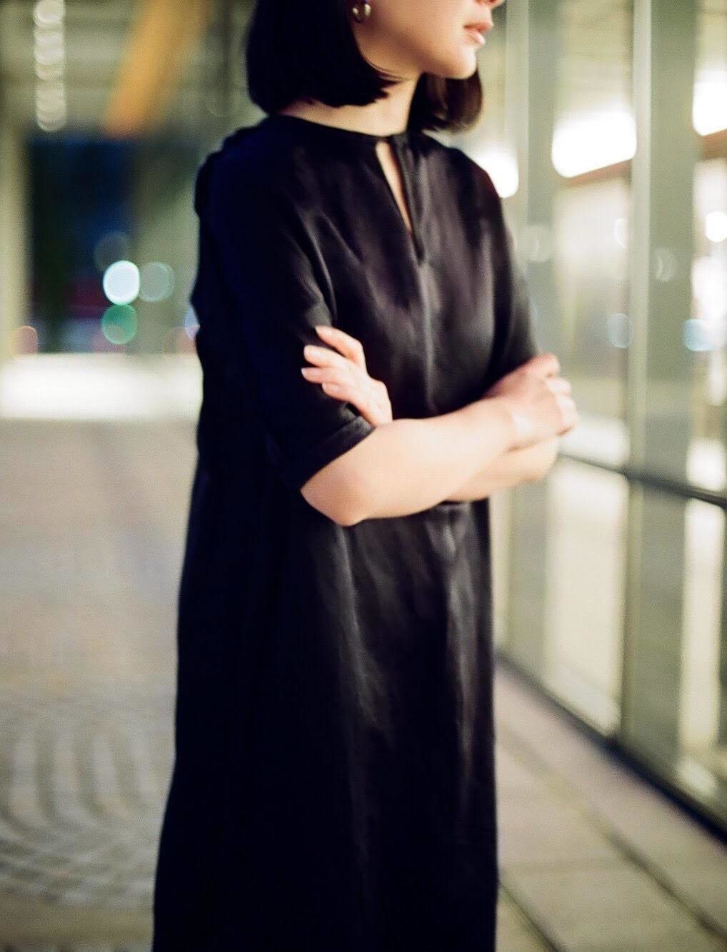 【美品】TALK TO ME藍染タックギャザートップス　ブラウス　池邊祥子さん 美品】TALK TO ME藍染タックギャザートップス ブラウス 池邊祥子さん