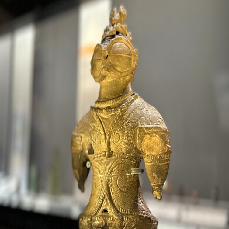 理系による「アート」考察] 土偶は、大まかに分類すると、フィギュア