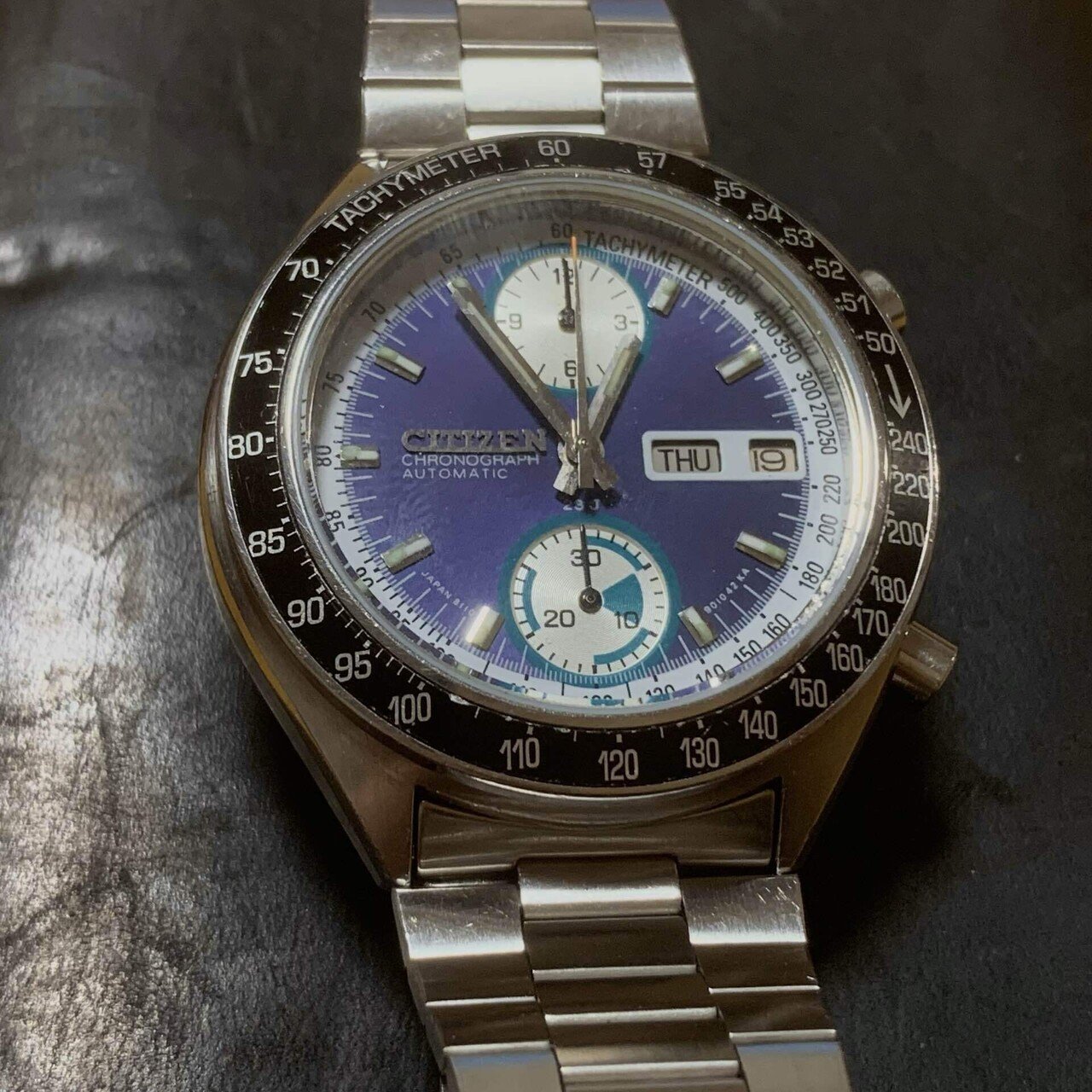 11.CITIZEN 自動巻きクロノグラフ