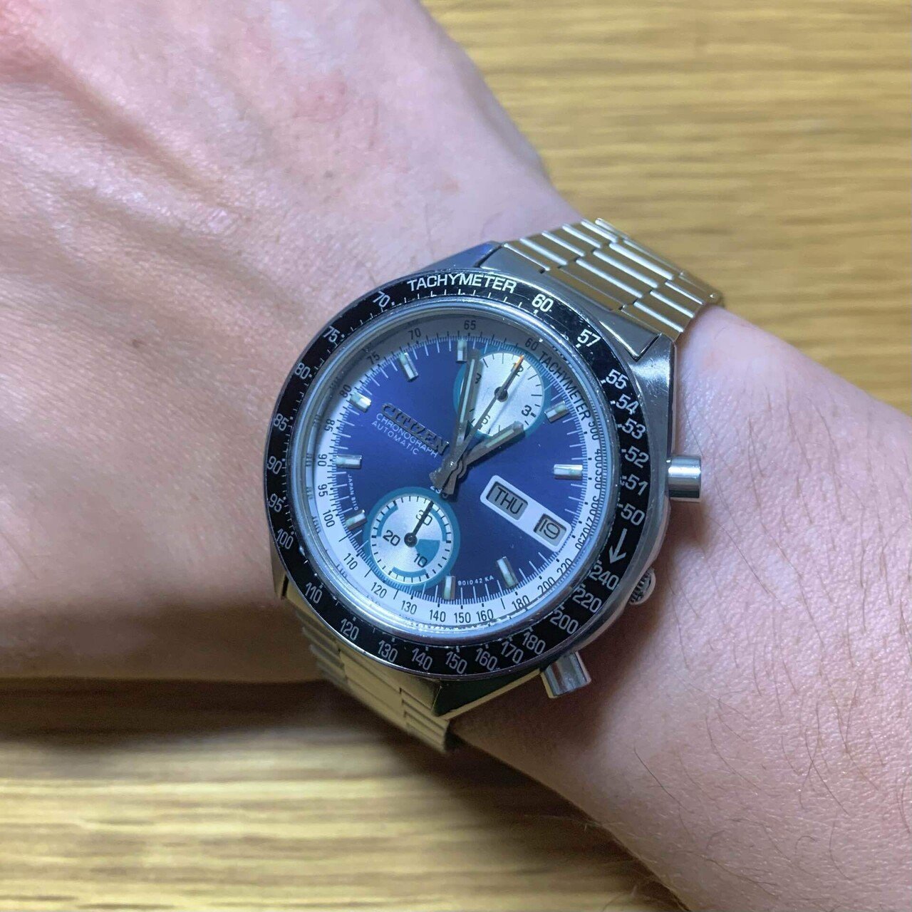 11.CITIZEN 自動巻きクロノグラフ