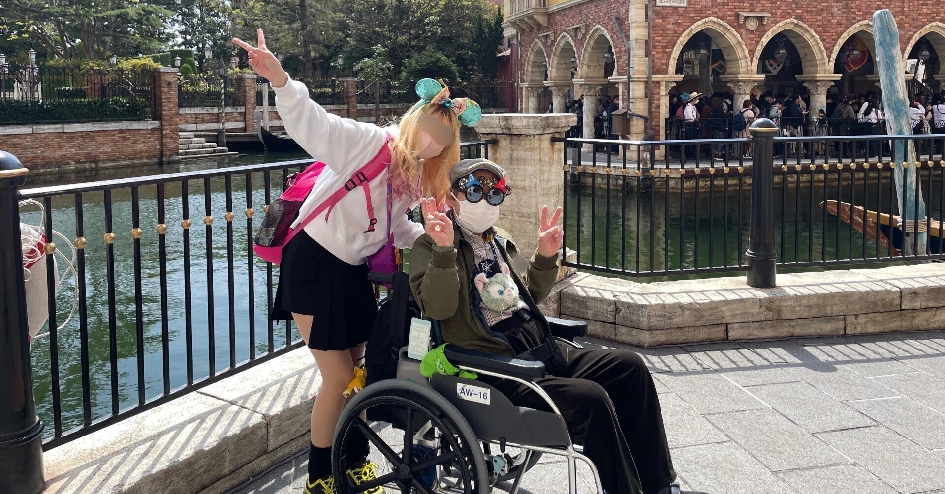 爆モテ！84歳のおじいちゃんとディズニーシーに行ってきたよ！｜ドラゴン