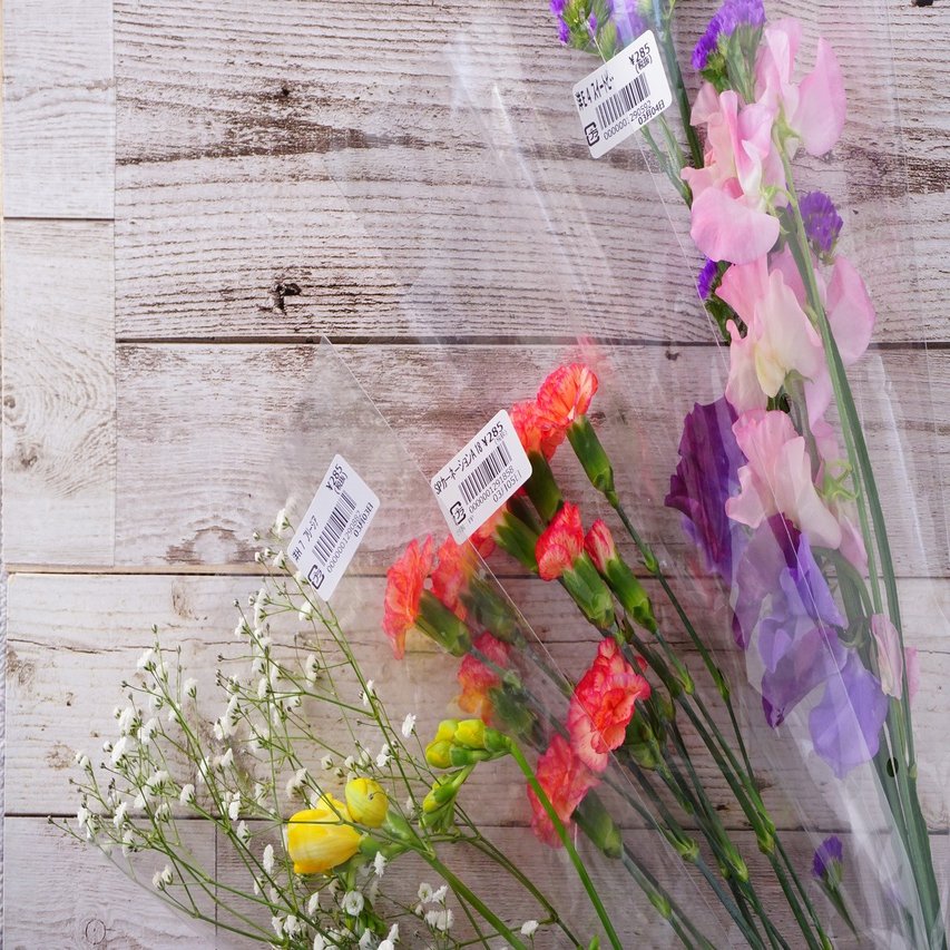 スーパーの花を侮るなかれ｜岩田紫苑(ライター&広報)