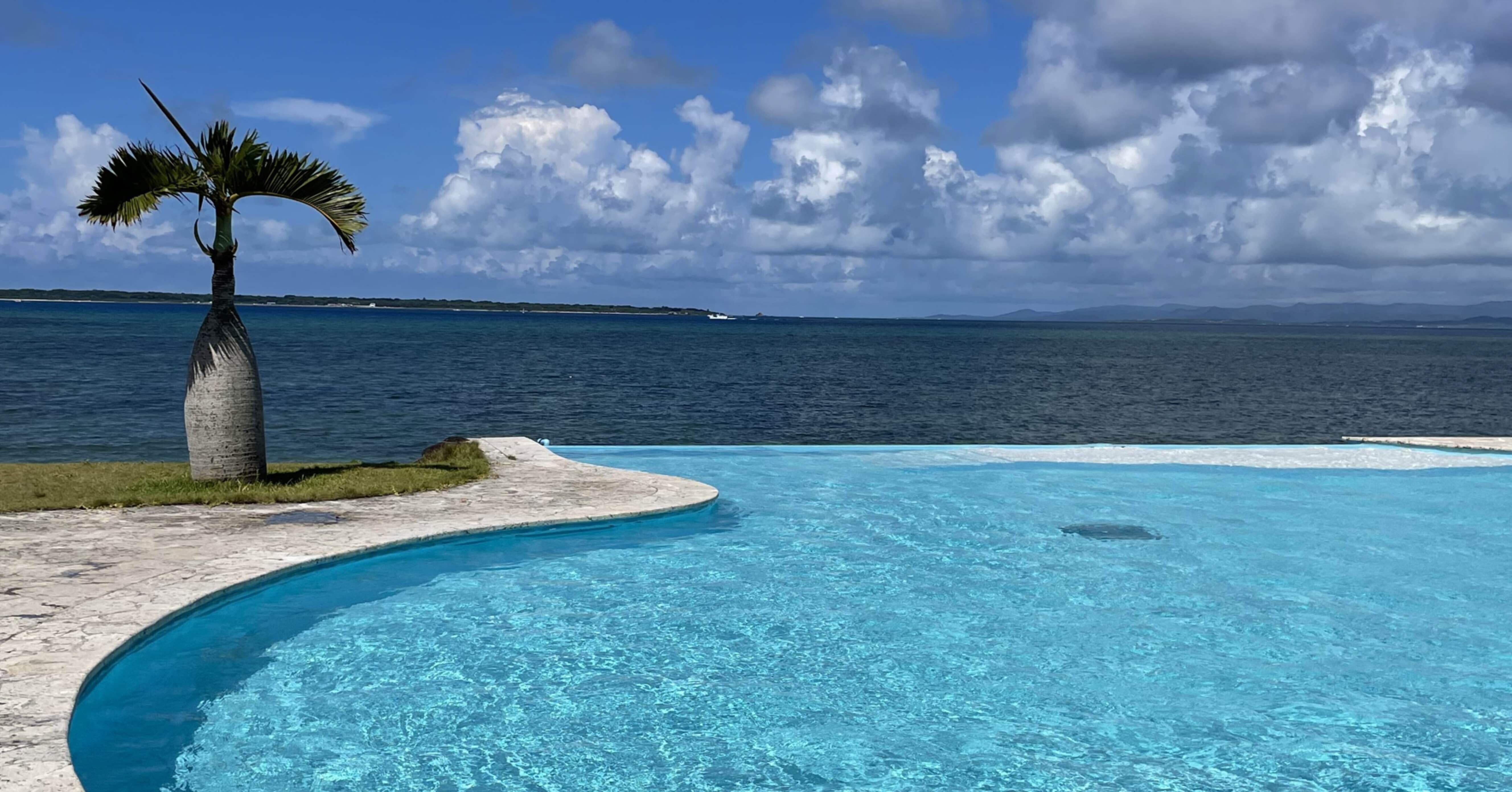 石垣島】夏休みのはじまり「ビーチホテルサンシャイン」｜ nana