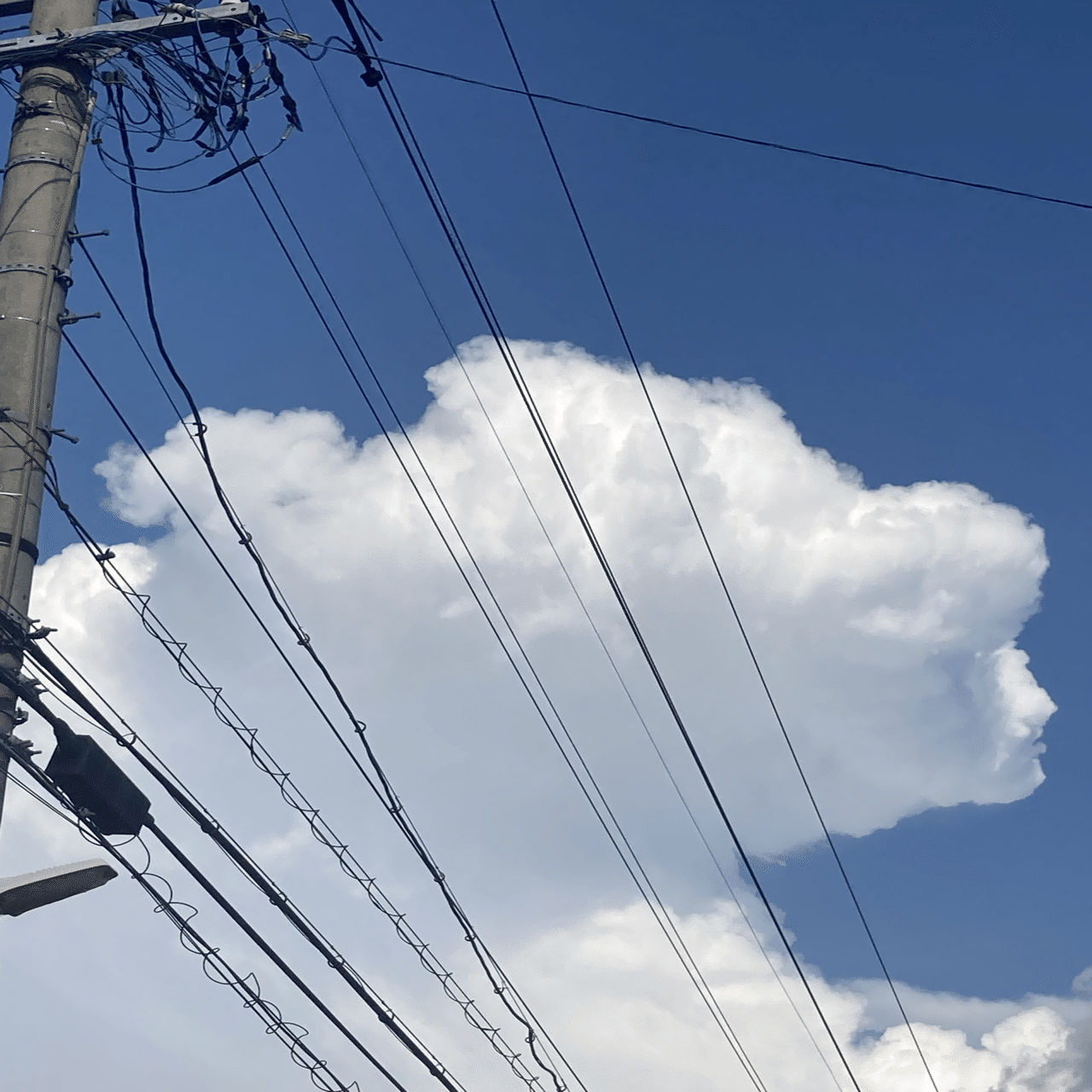 入道雲について語るときに僕の語ること｜エッフェル塔