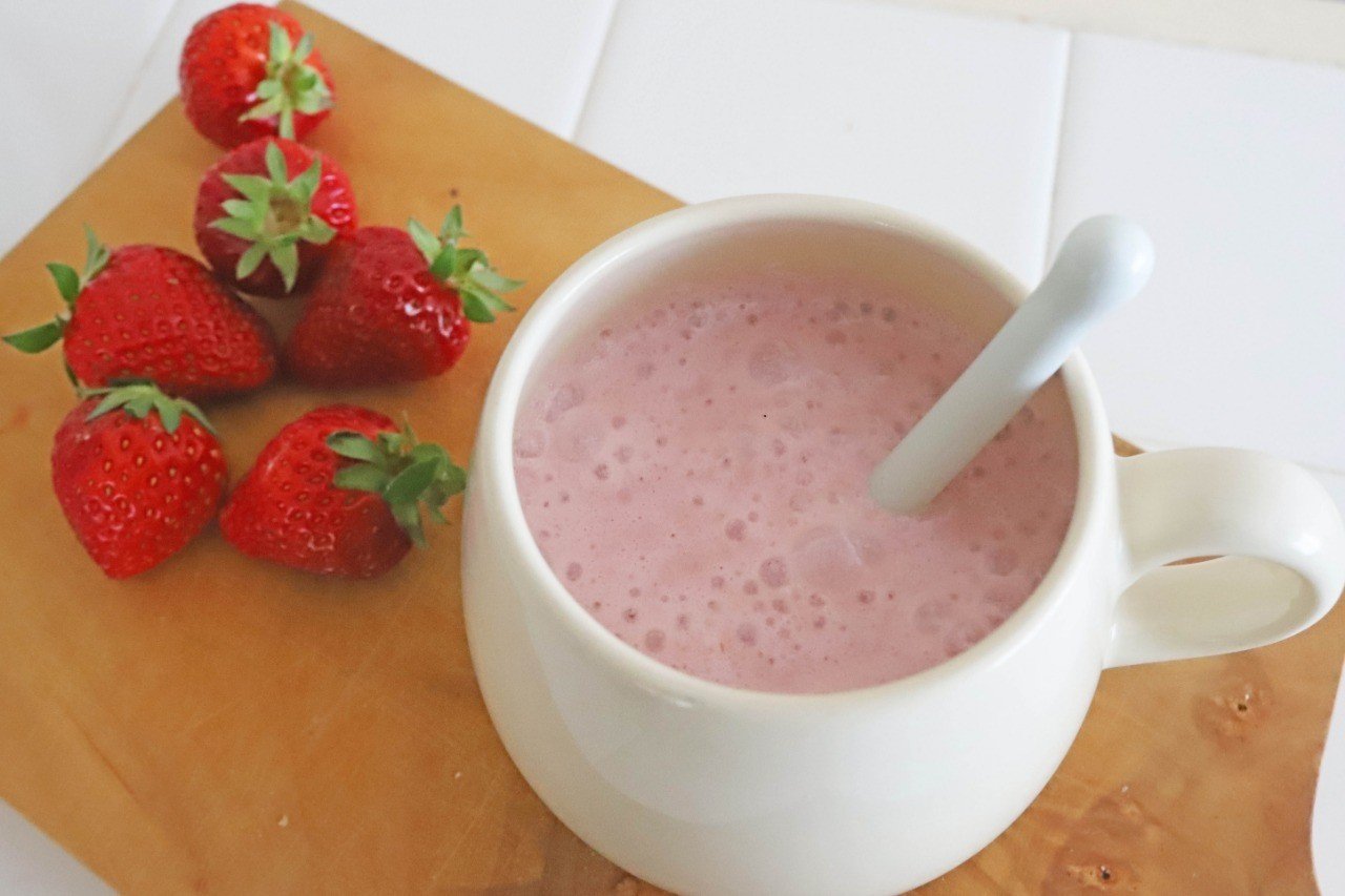 フレッシュ苺で「ホットイチゴミルク」の作り方｜松本純子 | 日本の食