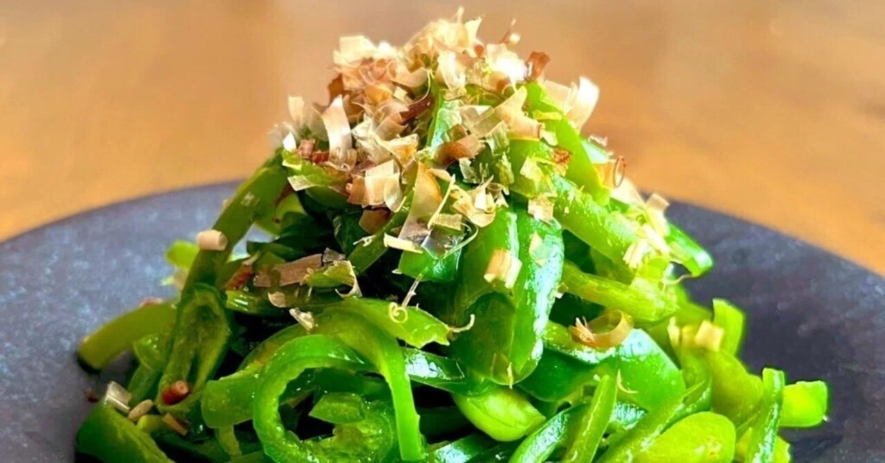 3分で作る】材料1つ「無限ピーマン」電子レンジ調理でキッチン暑く
