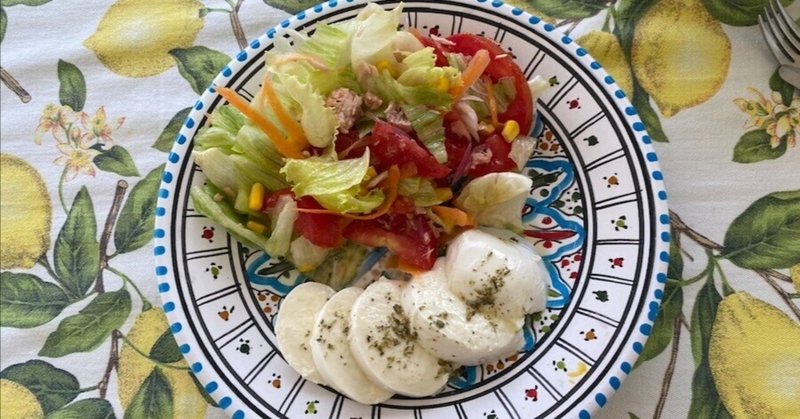 夏のランチはこれでしょ・・・の、サラダランチ