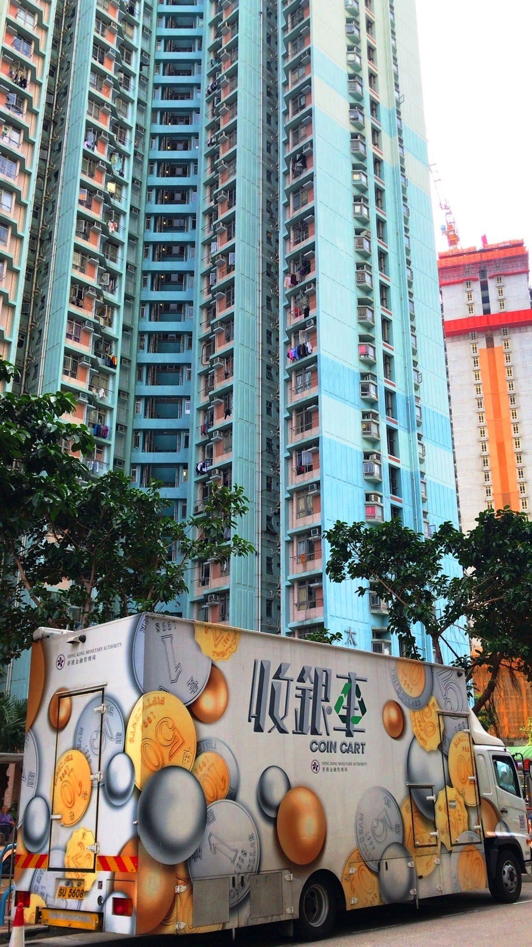 収銀車が走る......香港から硬幣は消えるか？｜H.O