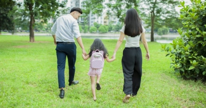 「夫婦と子」…かつての標準だった"家族"が消えていく