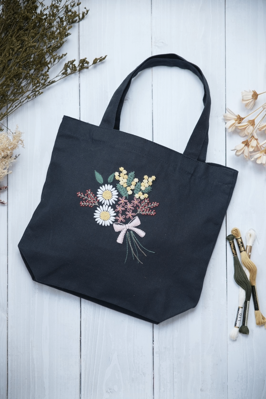 ハンドメイド 刺繍デザイン ビジネスバッグ 大きめトートバッグ