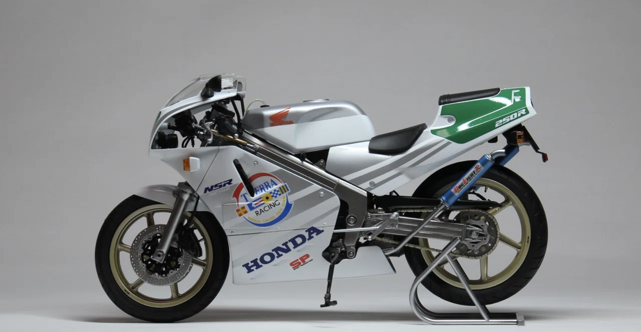 89 NSR250R SP 完成（アオシマ 1/12）｜スイートネイル