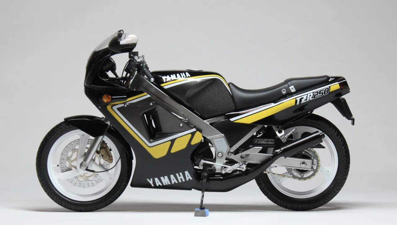 TZR250 完成（ハセガワ 1/12）｜スイートネイル