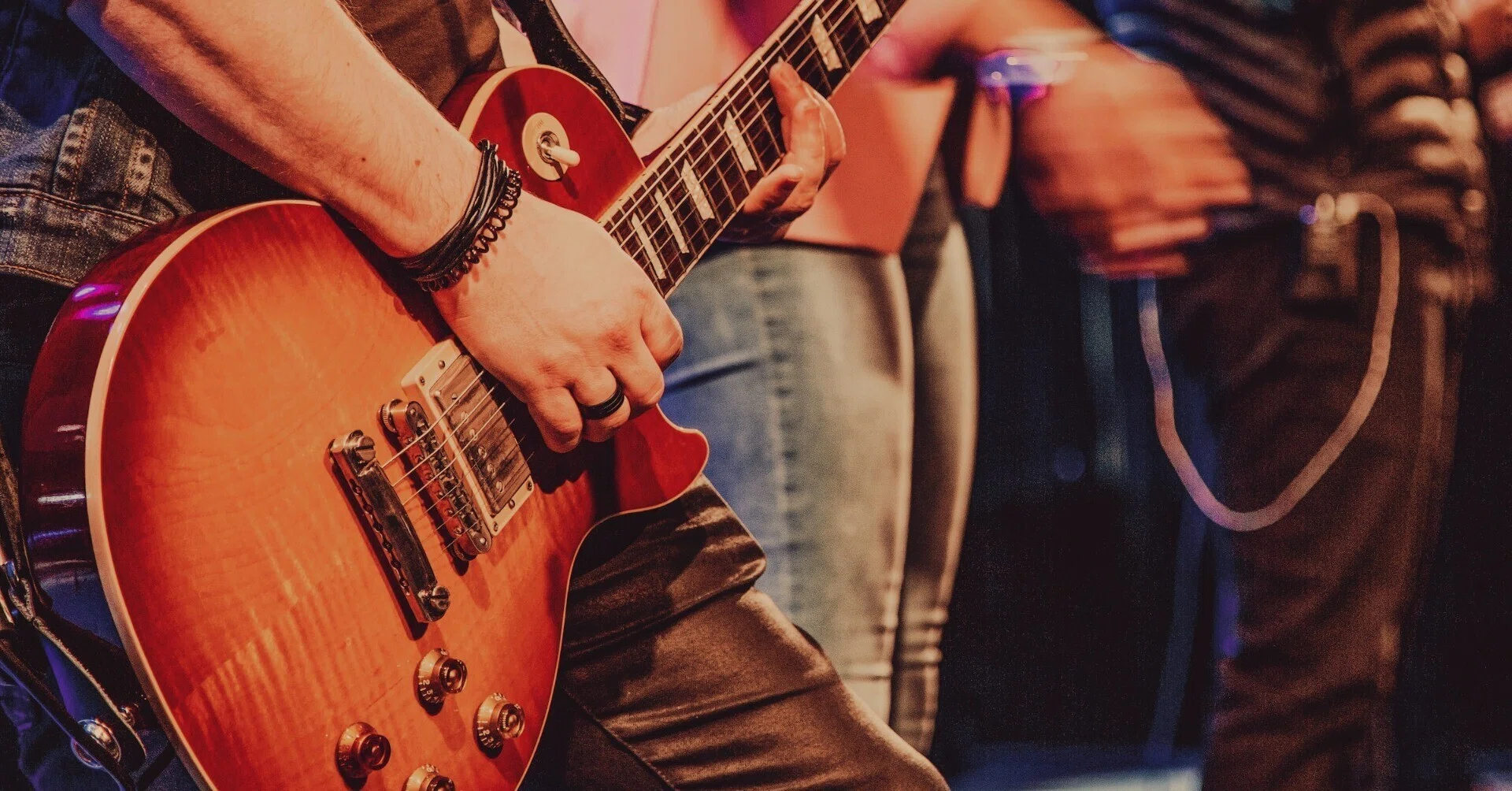 Gibsonのレスポール結局どれを選ぶのが良いのか？｜タキタロウ｜ギター