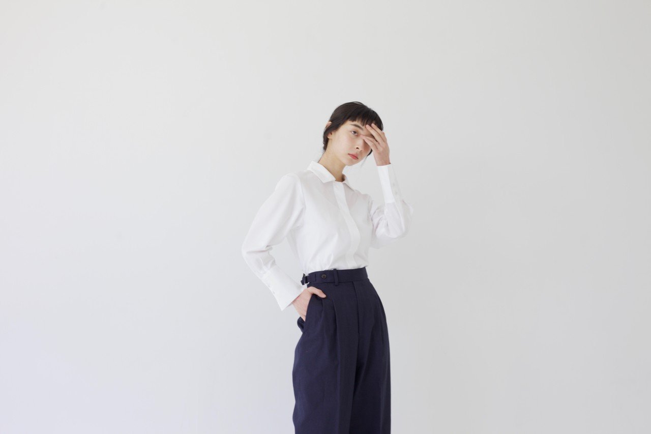 4/23 21:00~販売開始】foufouの白シャツ、そしてアジャスト