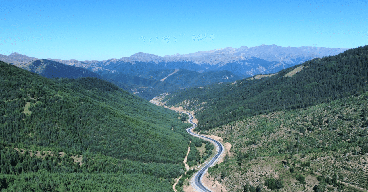 起伏の激しい山道ドライブ｜Gaku