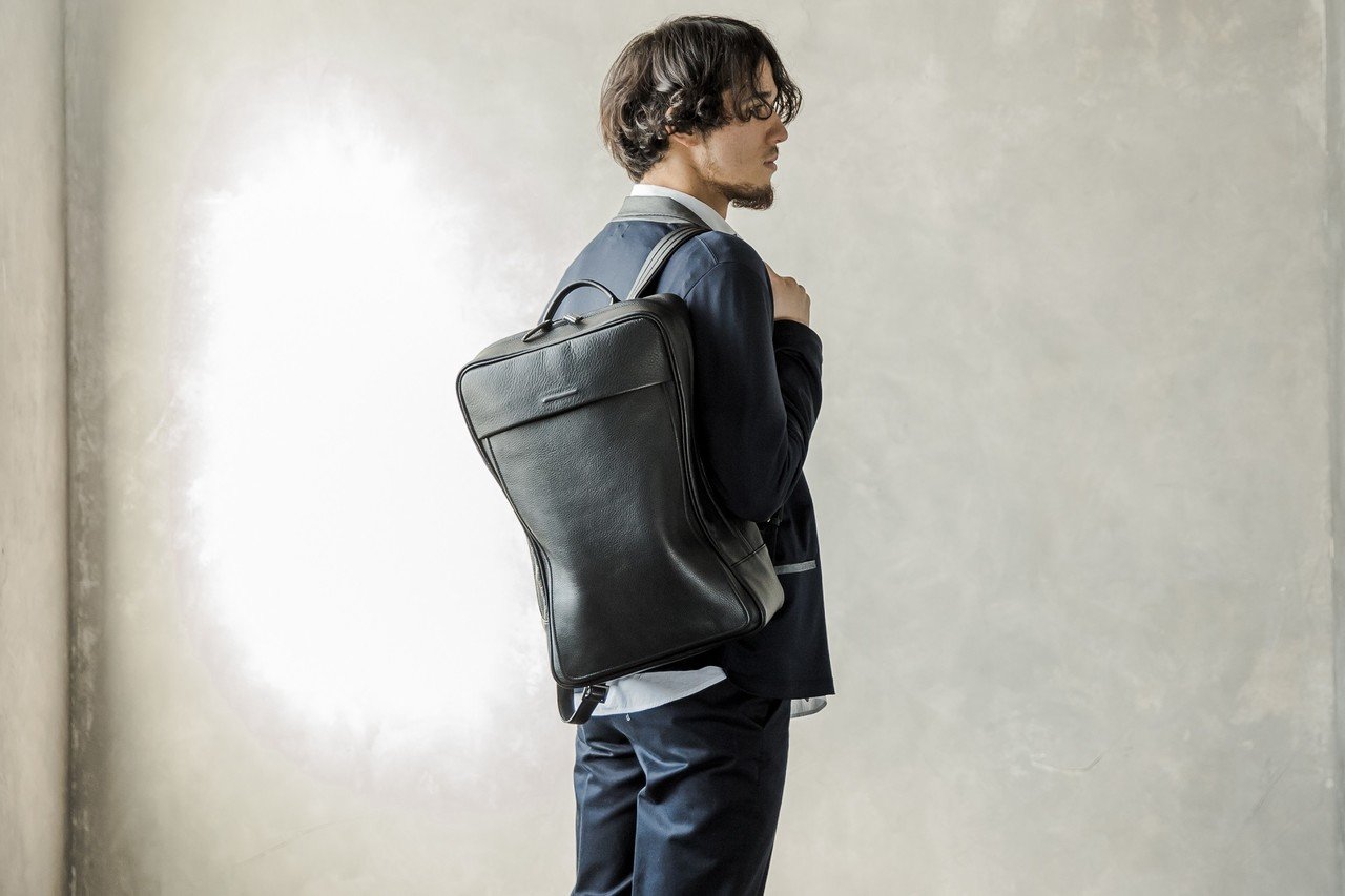 2年と15回の試作を経て完成した、objcts.ioの「Moore Soft Backpack