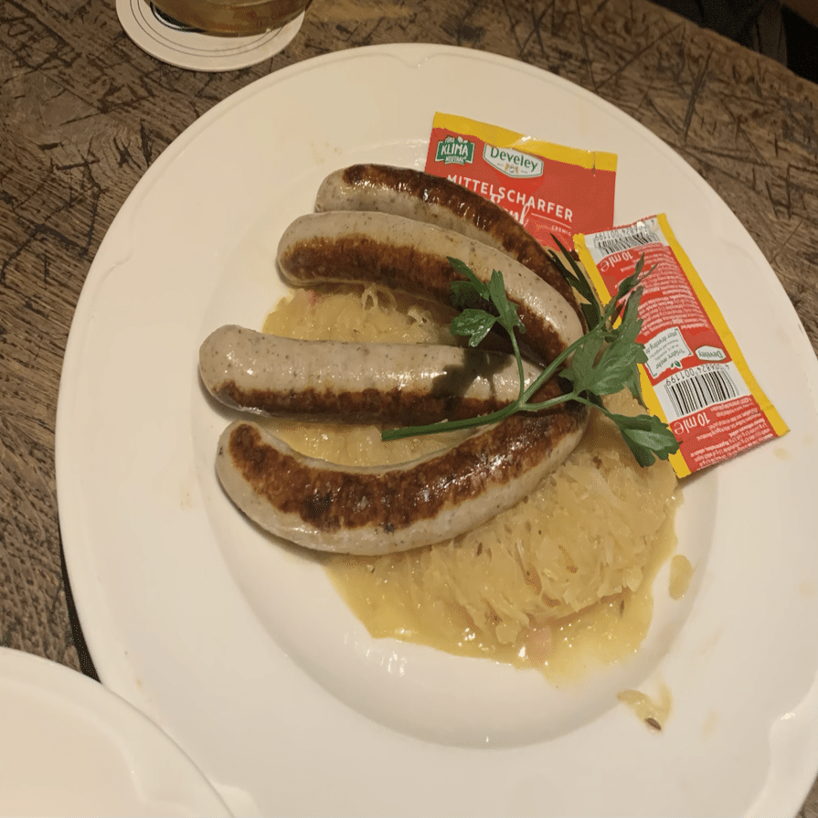 ドイツで一番有名なビアホール「ホフブロイハウス」の楽しみ方！最新