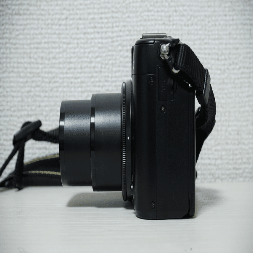 ニコン最後のCCDコンデジ COOLPIX P7100｜びろーど