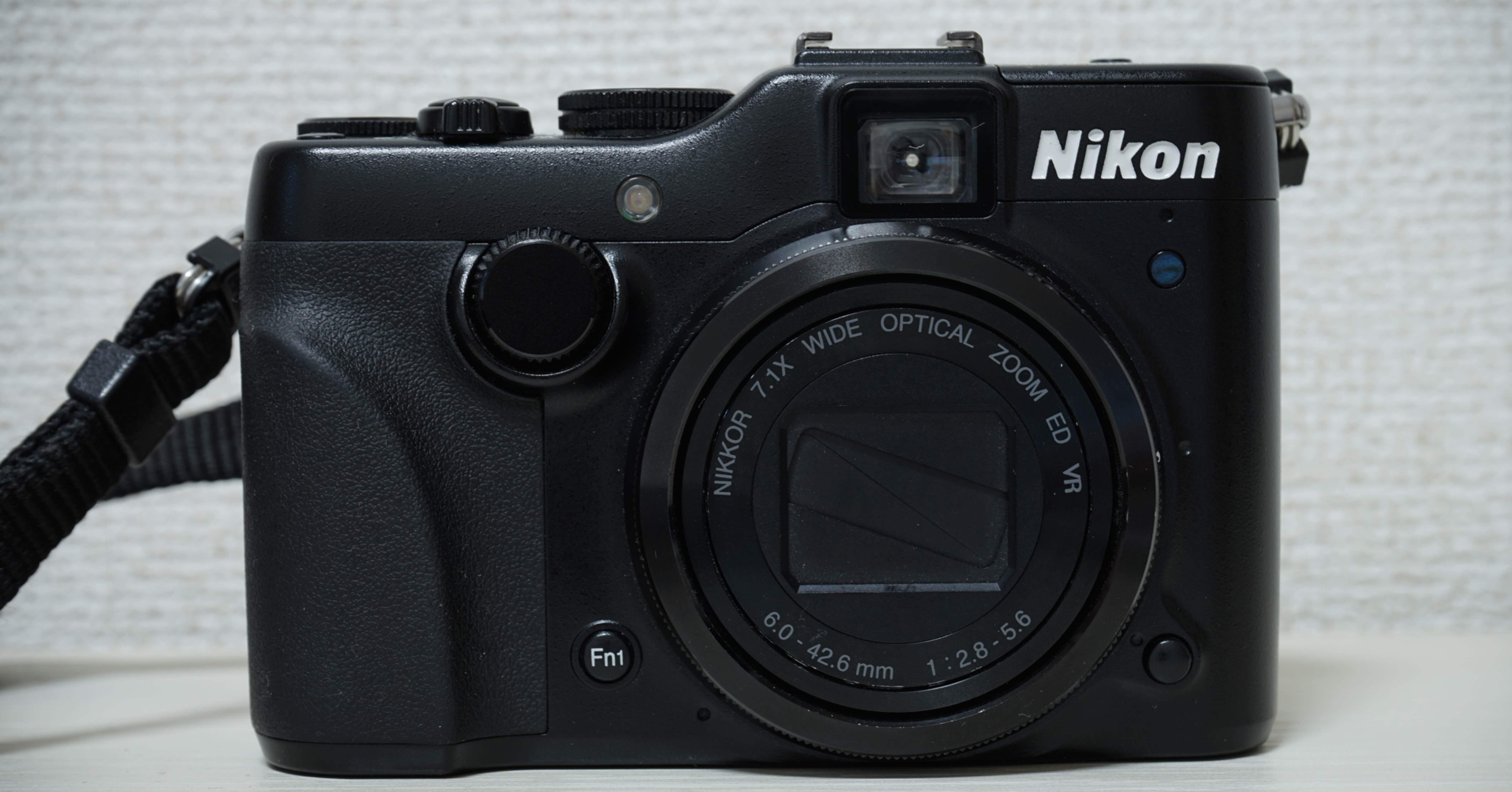 【作例あり】NIKON COOLPIX 2500 CCDセンサー コンデジ ニコン最後のCCDコンデジ COOLPIX P7100｜びろーど