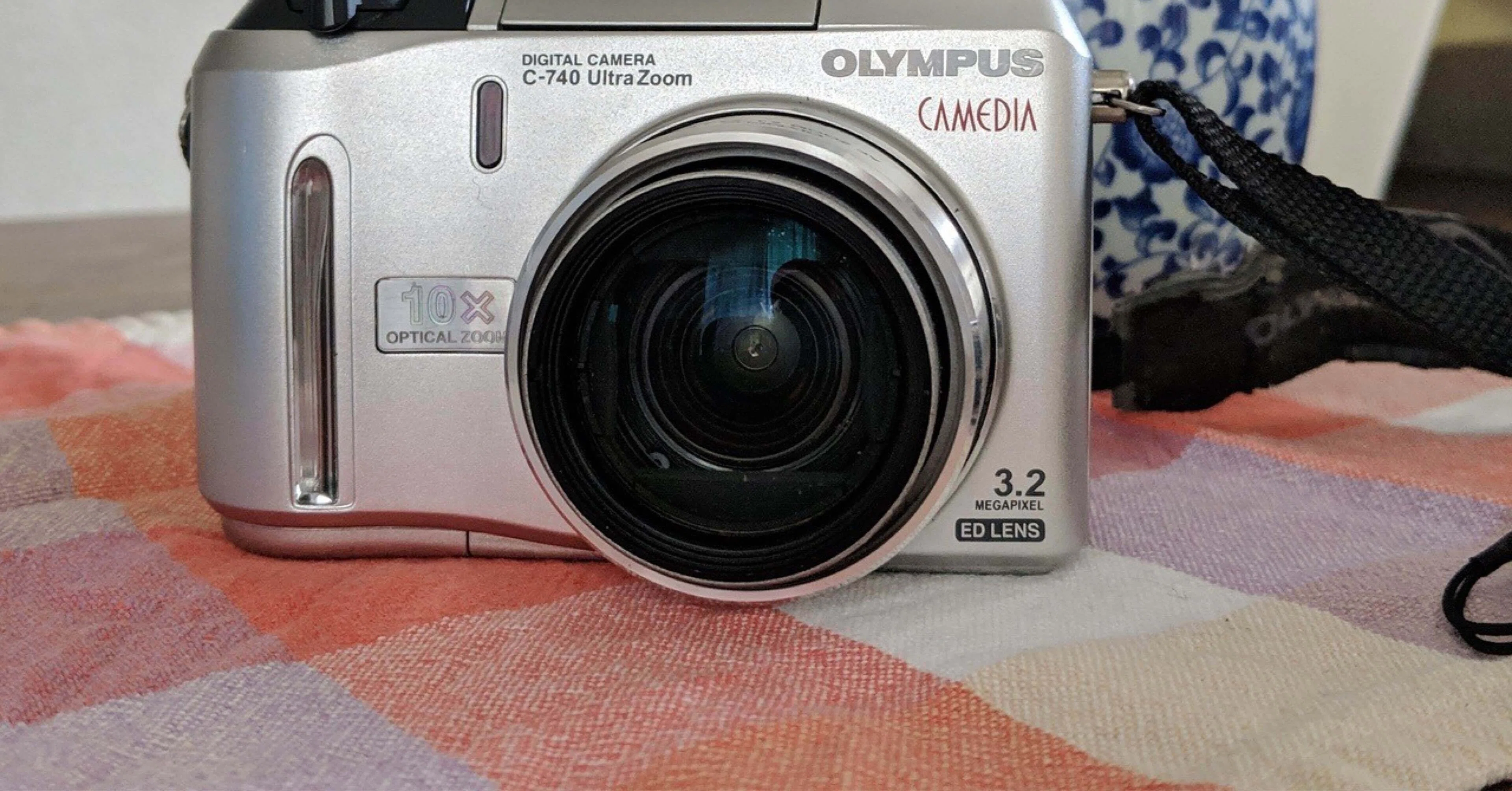 FUJIFILM Finepix 6800Z｜元田中マロ