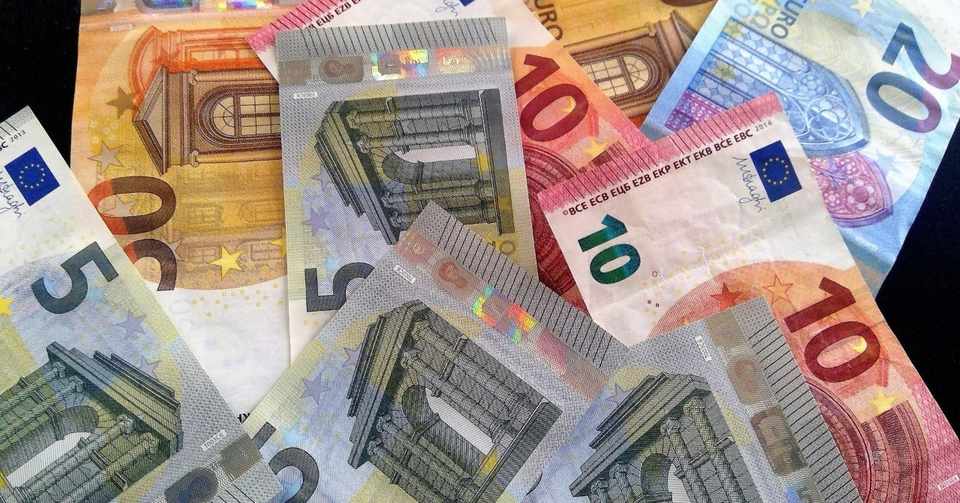 フランスにお金を送金する方法 Na0mi Note