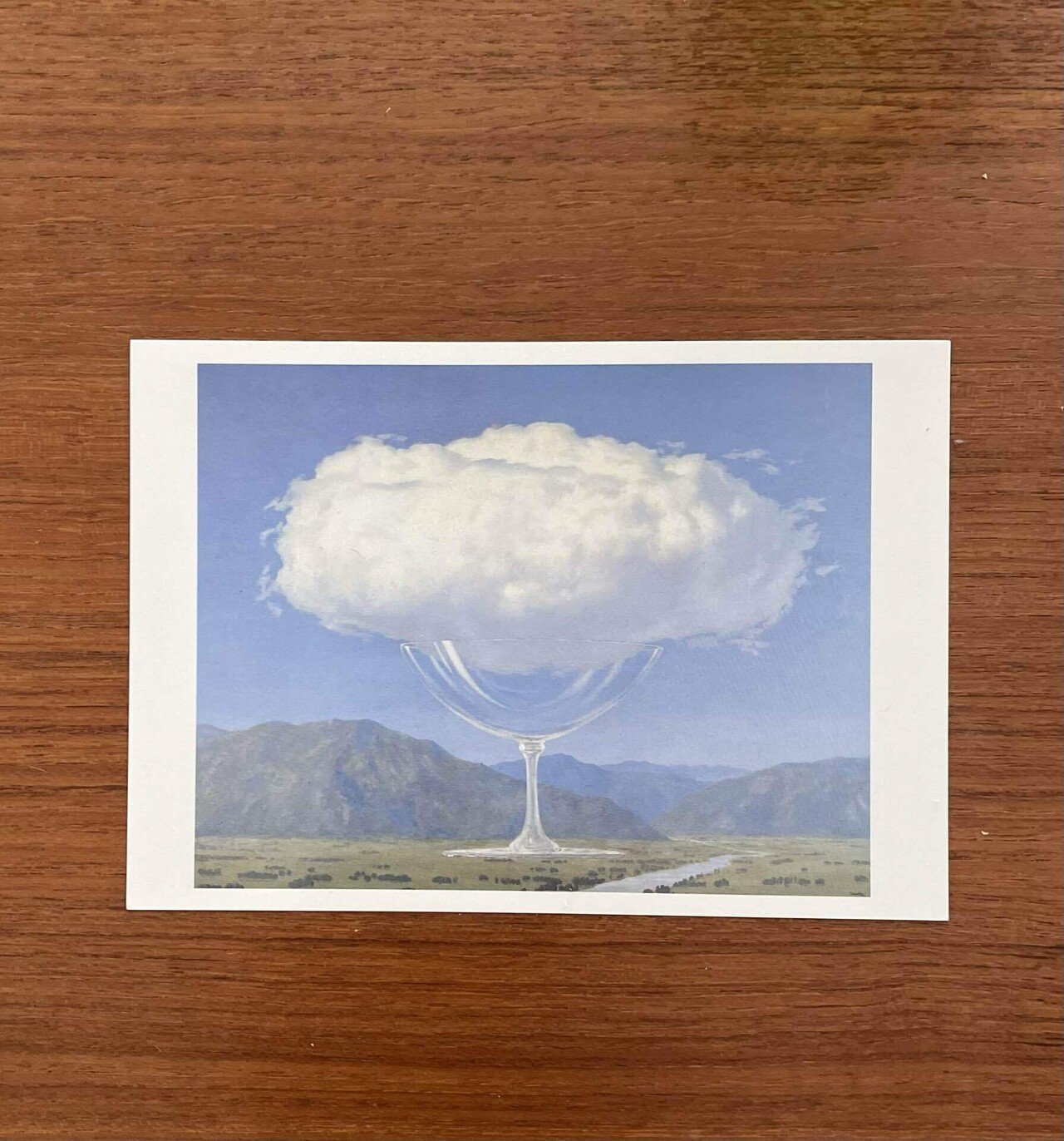マグリット　心の琴線　フレーム付き Amazon｜Rene Magritteルネ・マグリット画家作品「心の琴線に