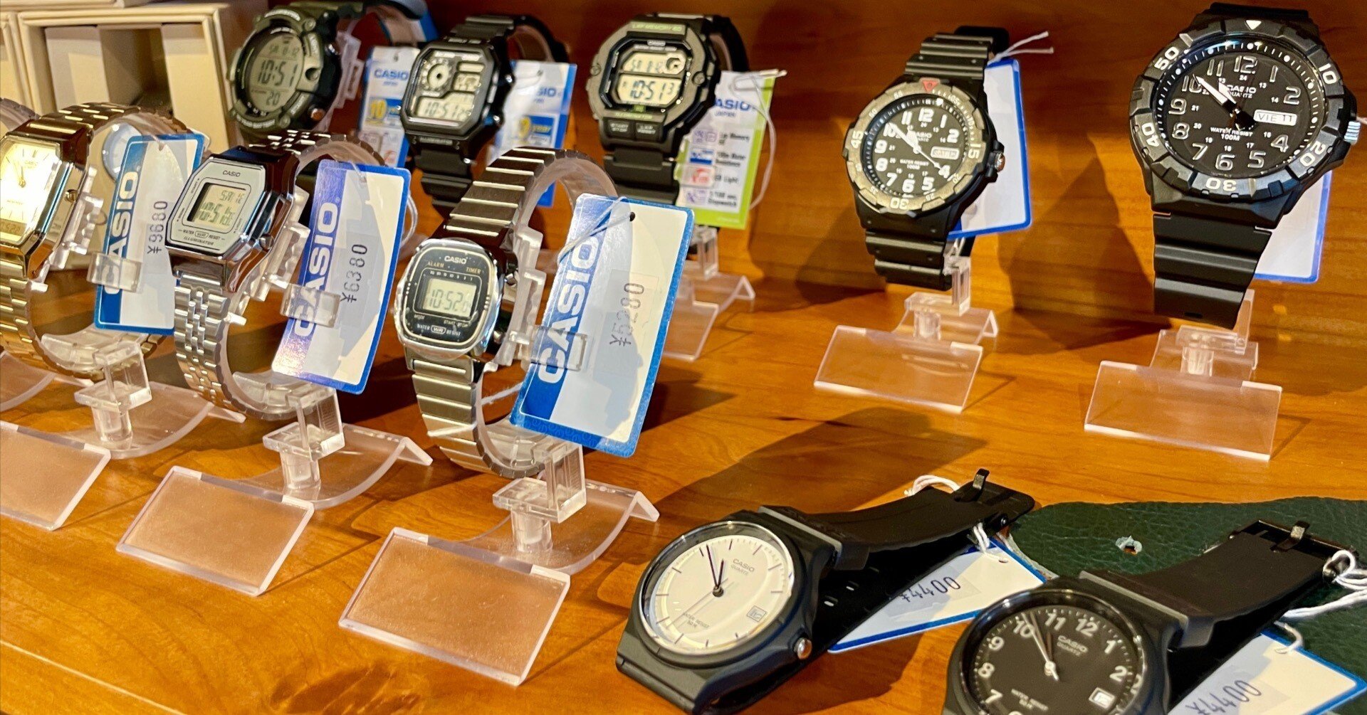 Cheap and Nice Watches !｜インテリアショップ APARTMENT