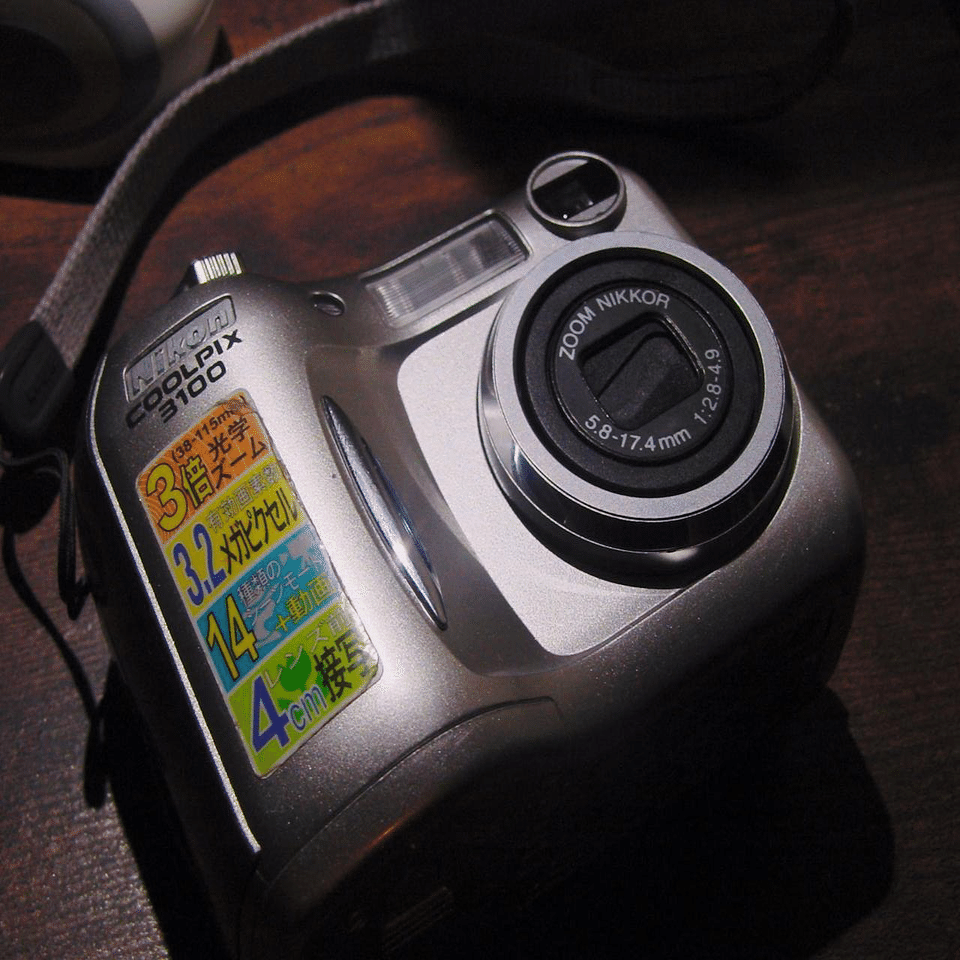 Nikon COOLPIX 3100｜元田中マロ