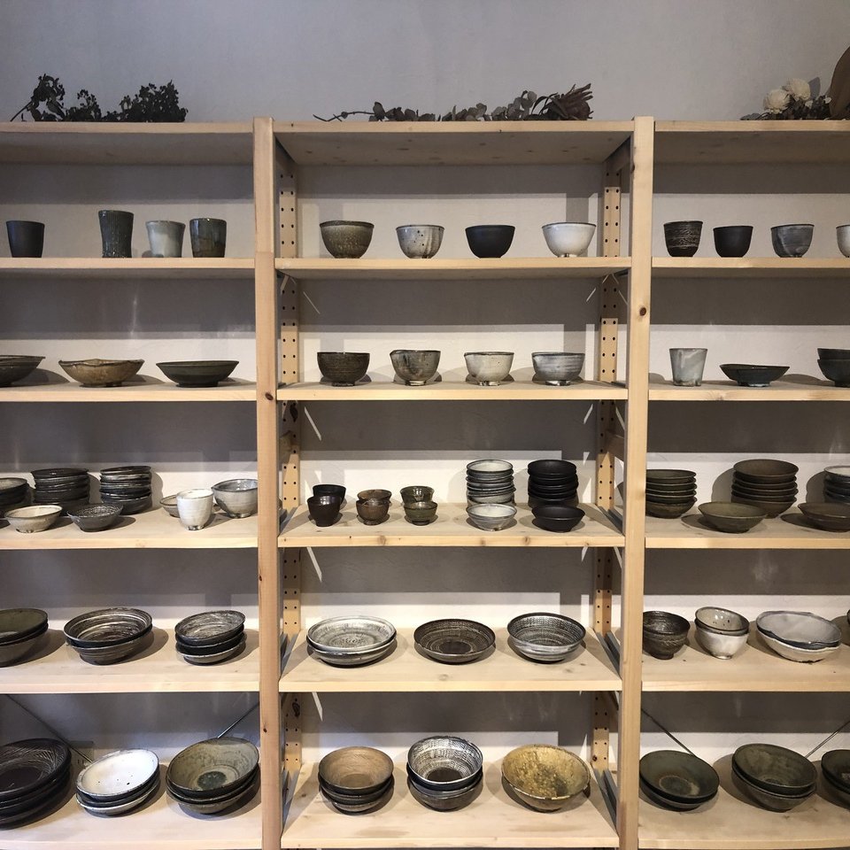 世界一「夜中の卵がけごはん」がおいしく食べられる器 陶芸家・井上茂