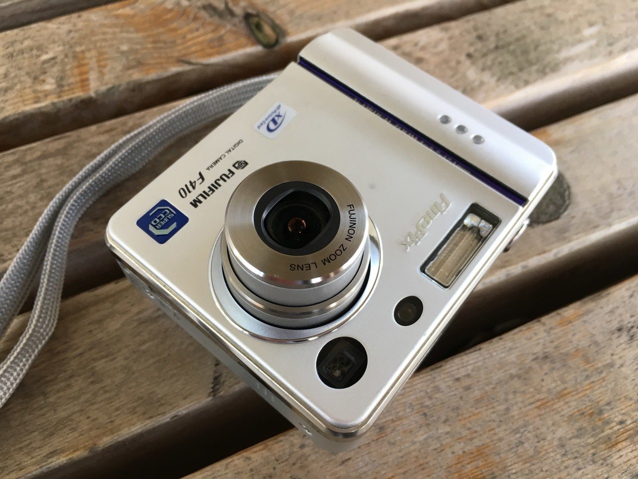 あんときのデジカメ 半分青いではなく全部青い with FUJIFILM FinePix