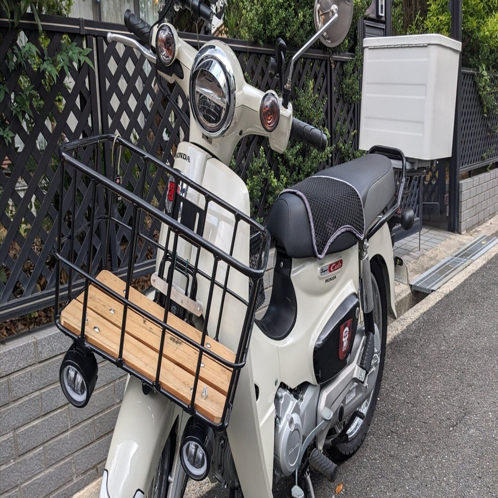 スーパーカブにサブライトつけたよー｜ちょこたろ