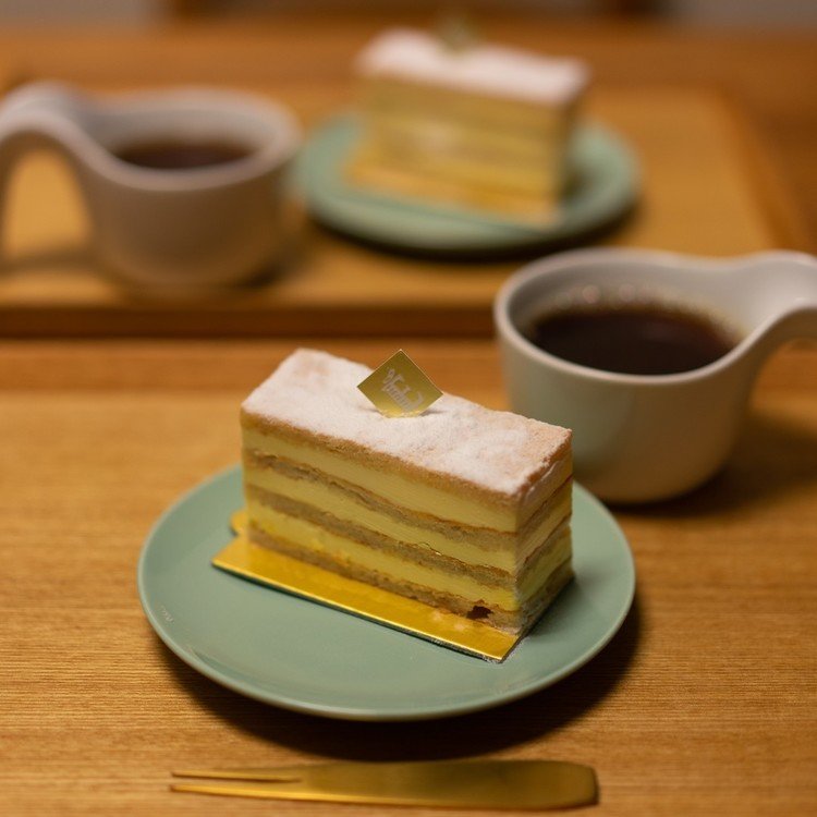 憧れのエシレのケーキ。とこしえまで満足しました。