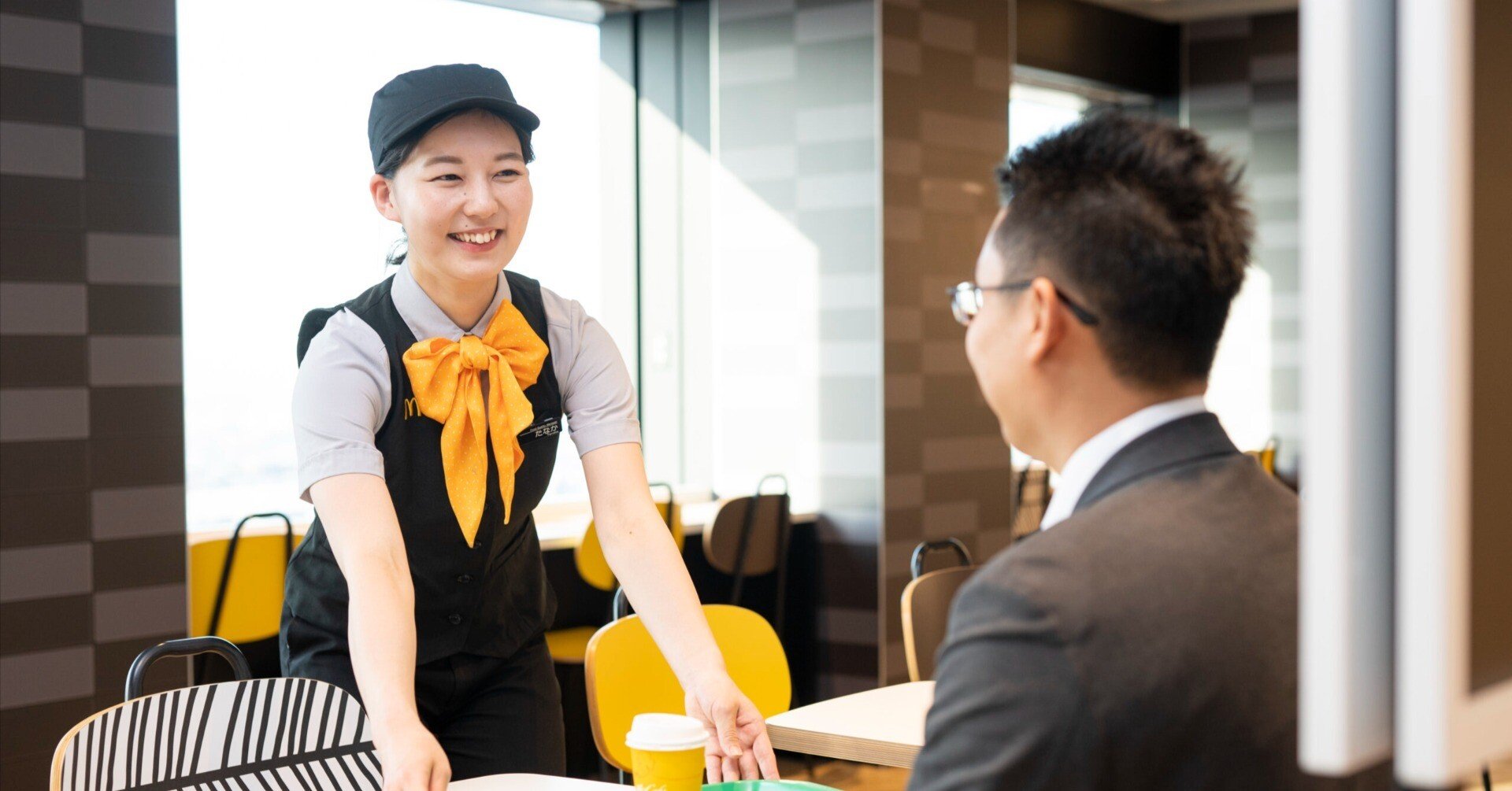 入社7か月の新卒社員。成長の裏側を彩る上司と部下の存在 〈日本