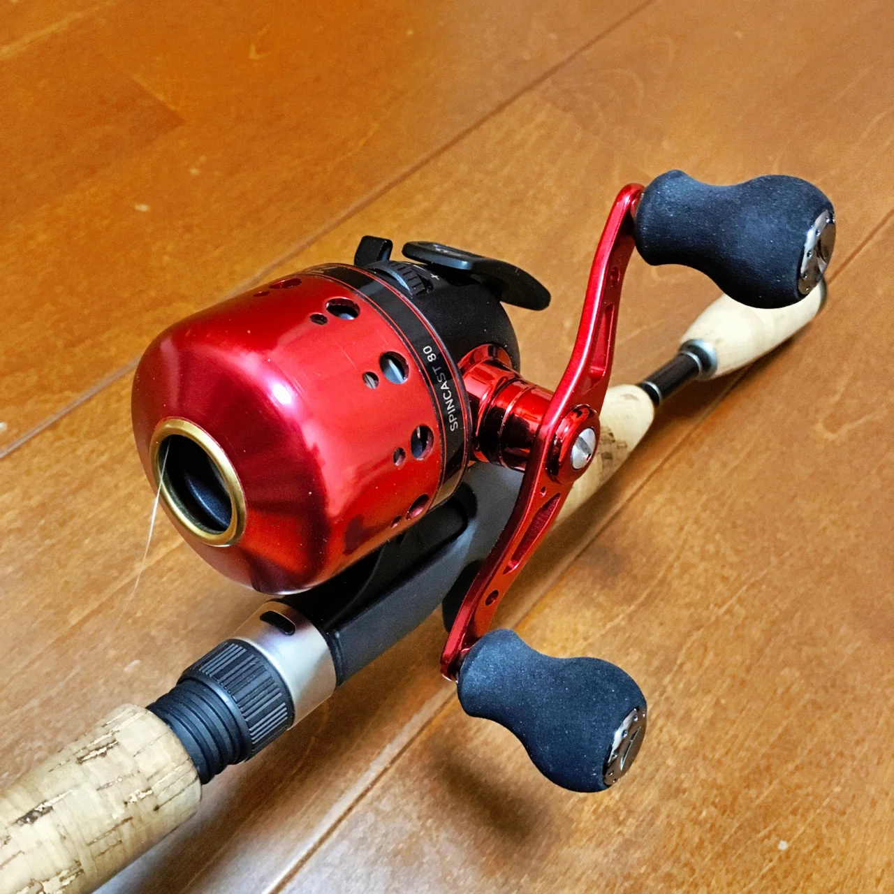 ダイワ スピンキャスト ST30 未使用 クローズドフェイスリール