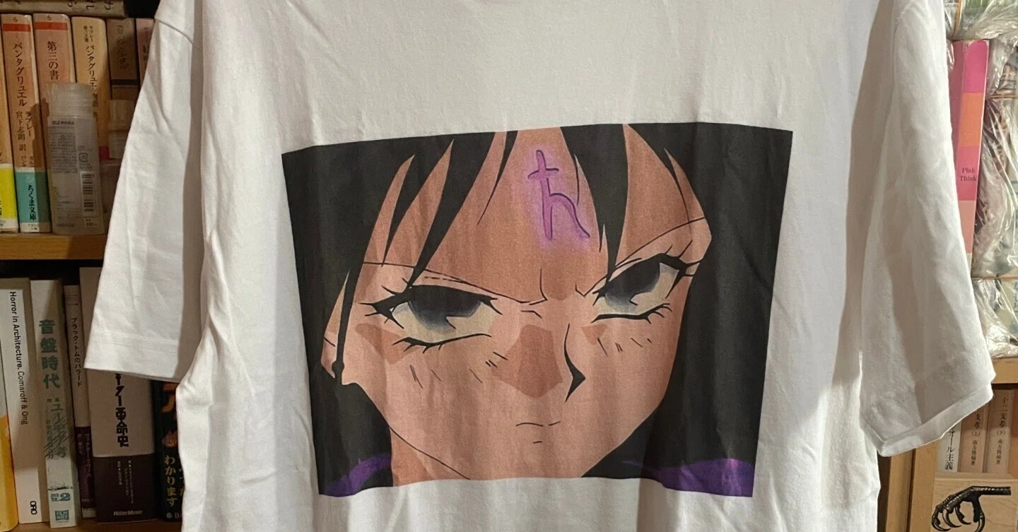 美少女アニメキャラTシャツ着用によるオタクカルチャー搾取のための
