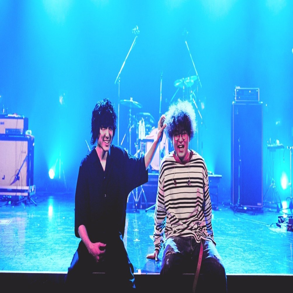 藤井風とVaundy - 令和のトップアーティスト2人の交流記録｜みっちー