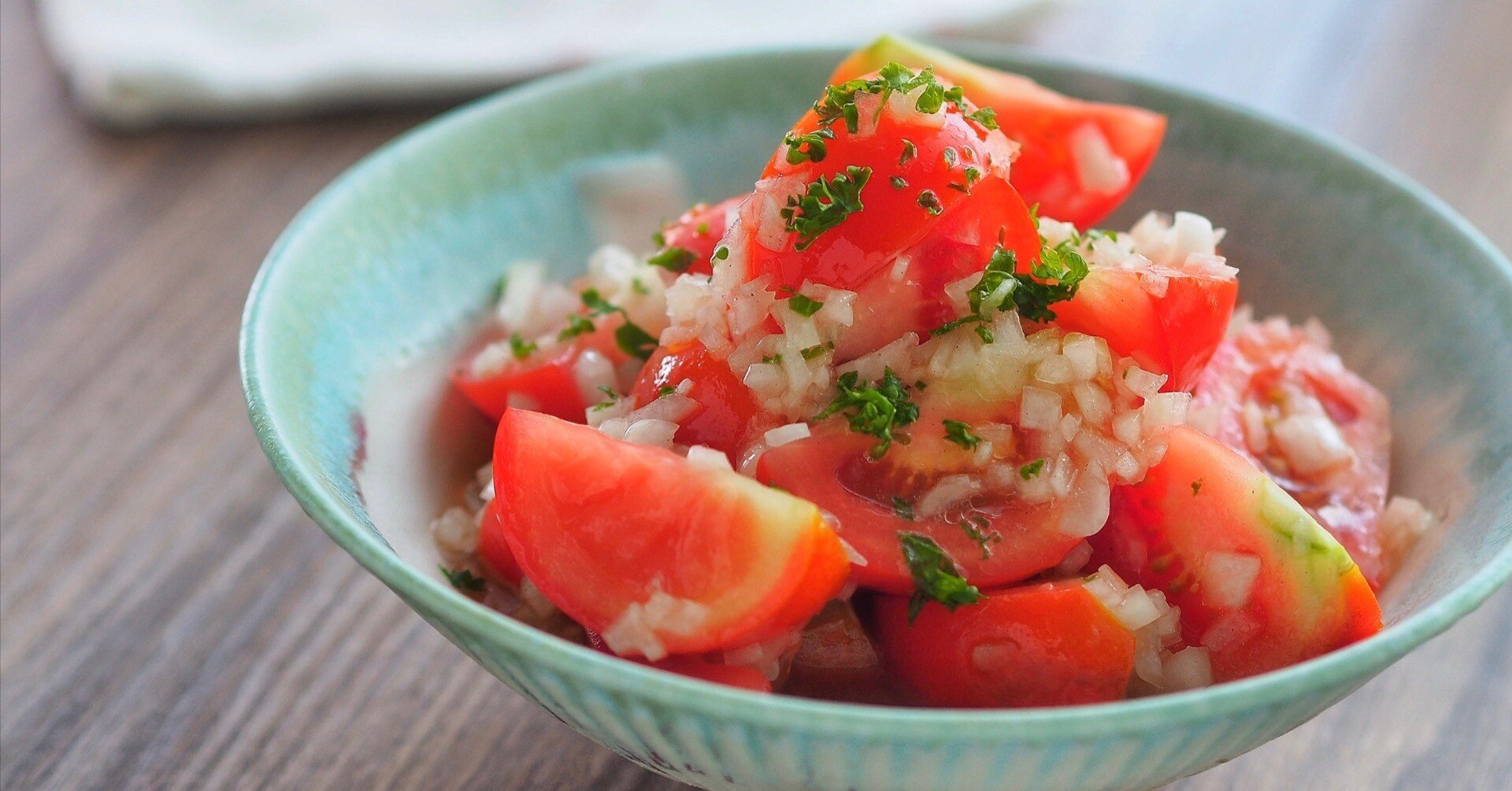 ごくごく飲める。一生作り続けたい「トマトサラダ」｜横田睦美／旅する