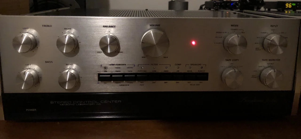 えっ、目の前で歌ってるの？！」アキュフェーズC-200 & P-300｜アラン藤島