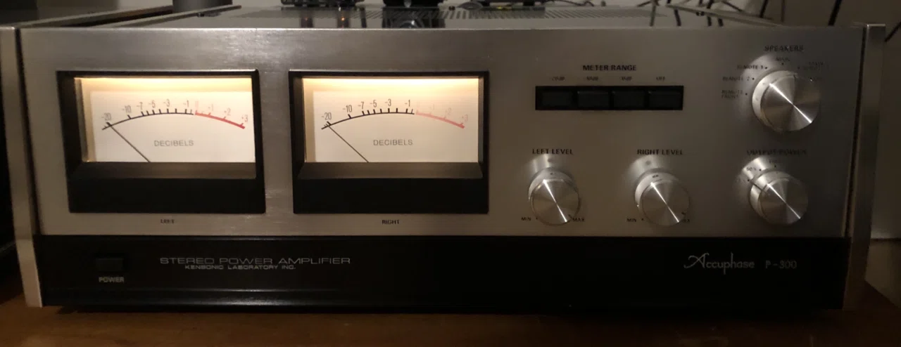 えっ、目の前で歌ってるの？！」アキュフェーズC-200 & P-300｜アラン藤島