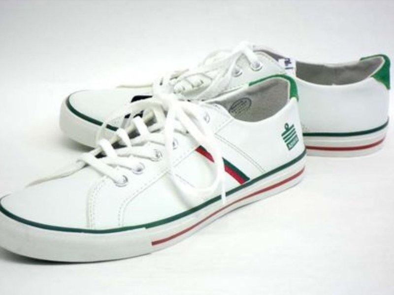 縦のラインがカッコいいスニーカー３傑 野島健治 Np企画 Note