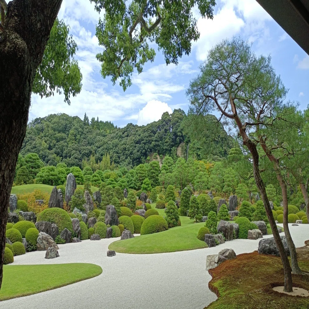 リタイア人の徘徊日記 (125) 島根｜ 安来の足立美術館とまるごと桃