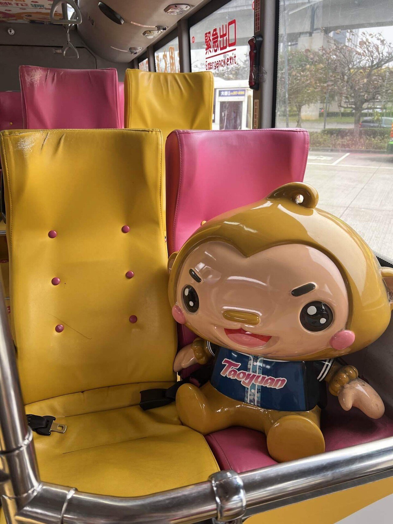 台湾 旅の記録】彫像300体！ モヤモヤ珍百景「蒋介石の墓場」｜台湾